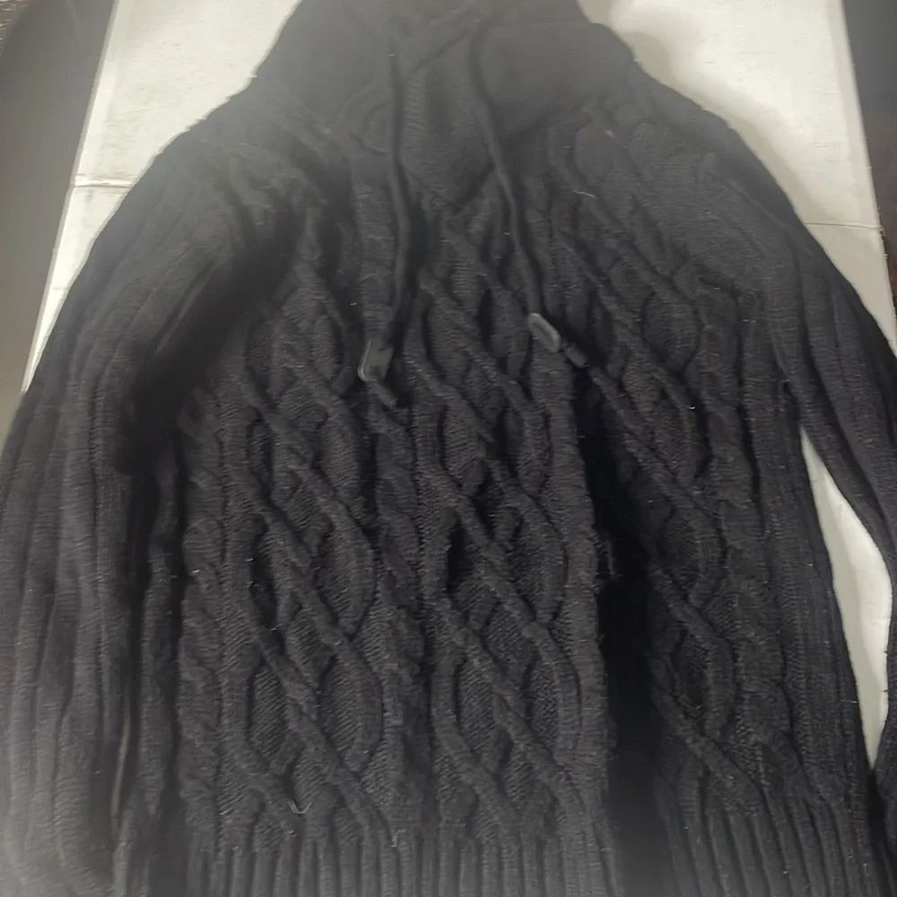 Sweater - Picture 2 of 4